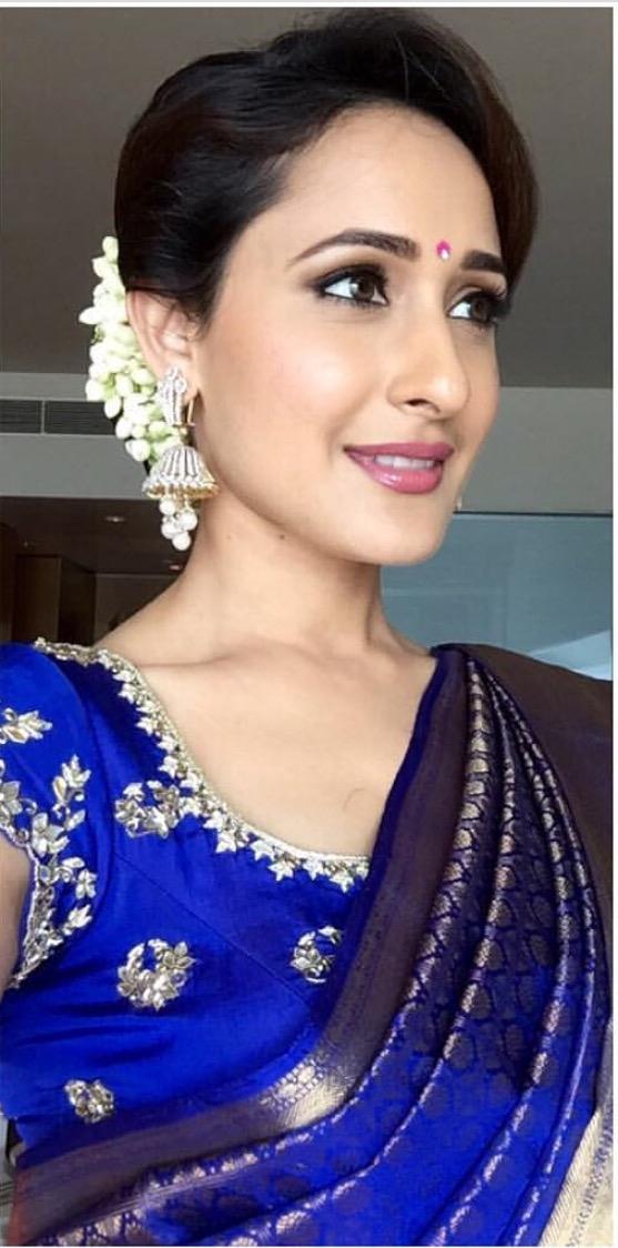 Telugu Actress Pragya Jaiswal Stills In Traditional Blue Saree